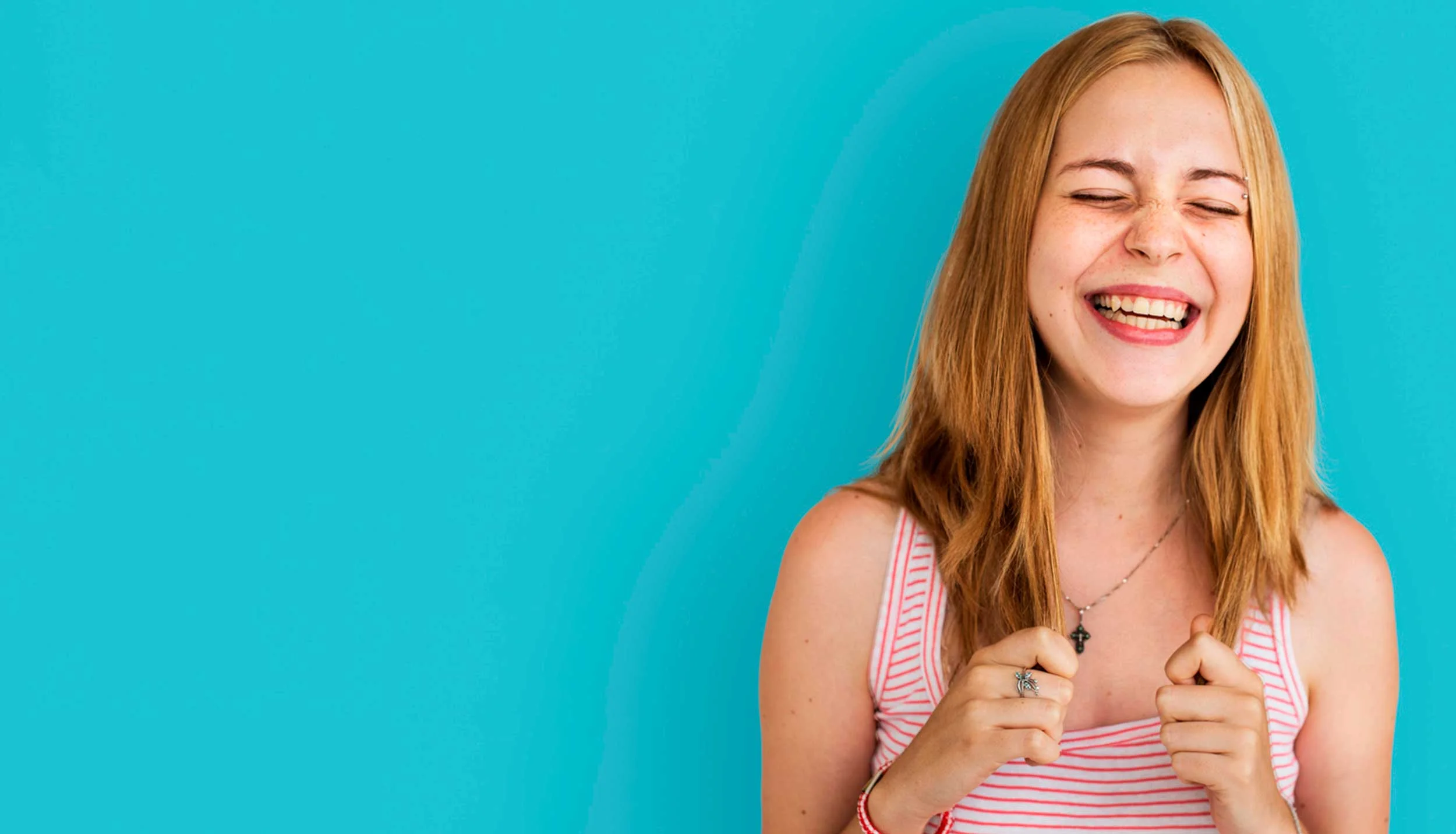 girl_smile_eyes_closed_2500px.jpg