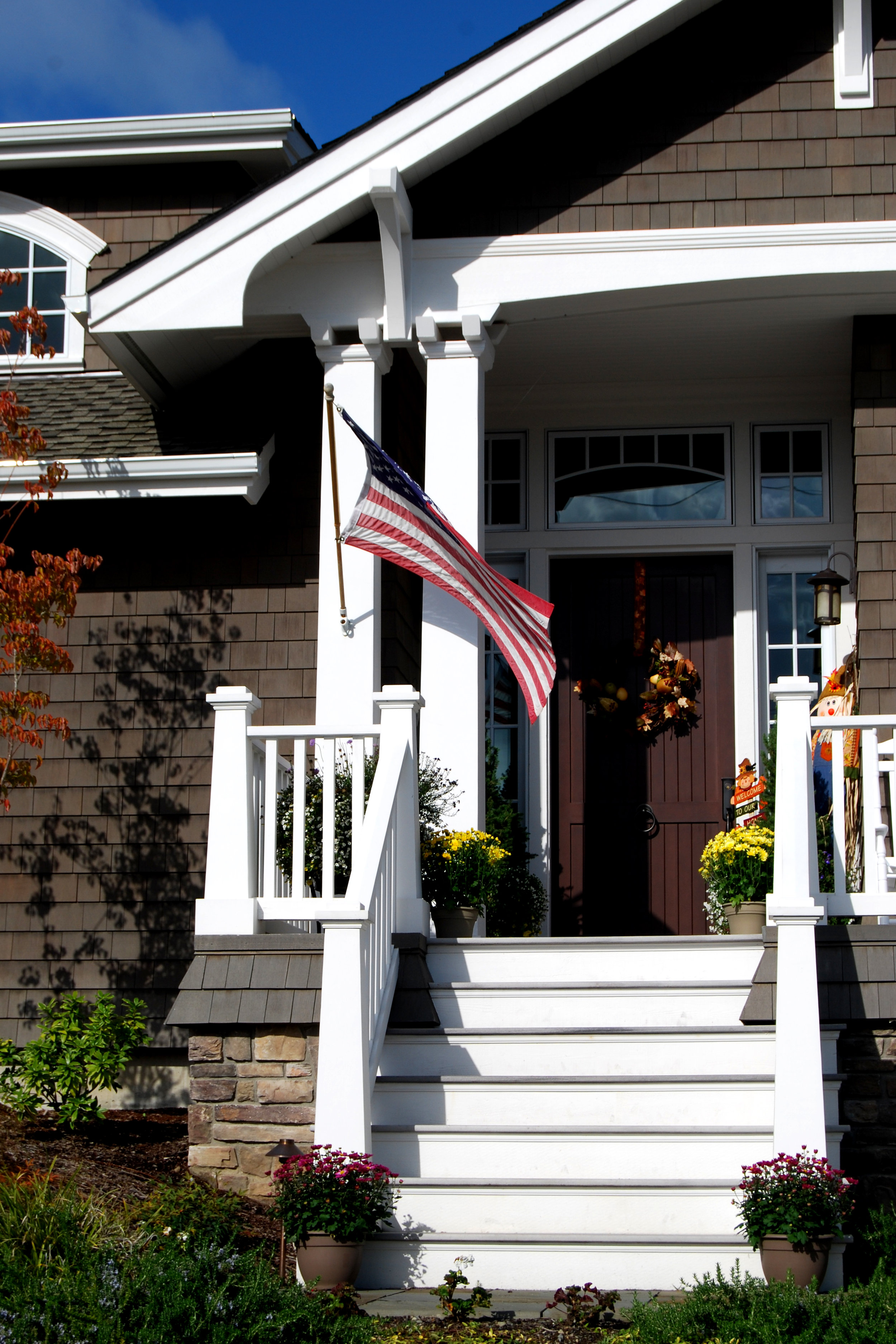 Nixon - flag at entry stairs.jpg