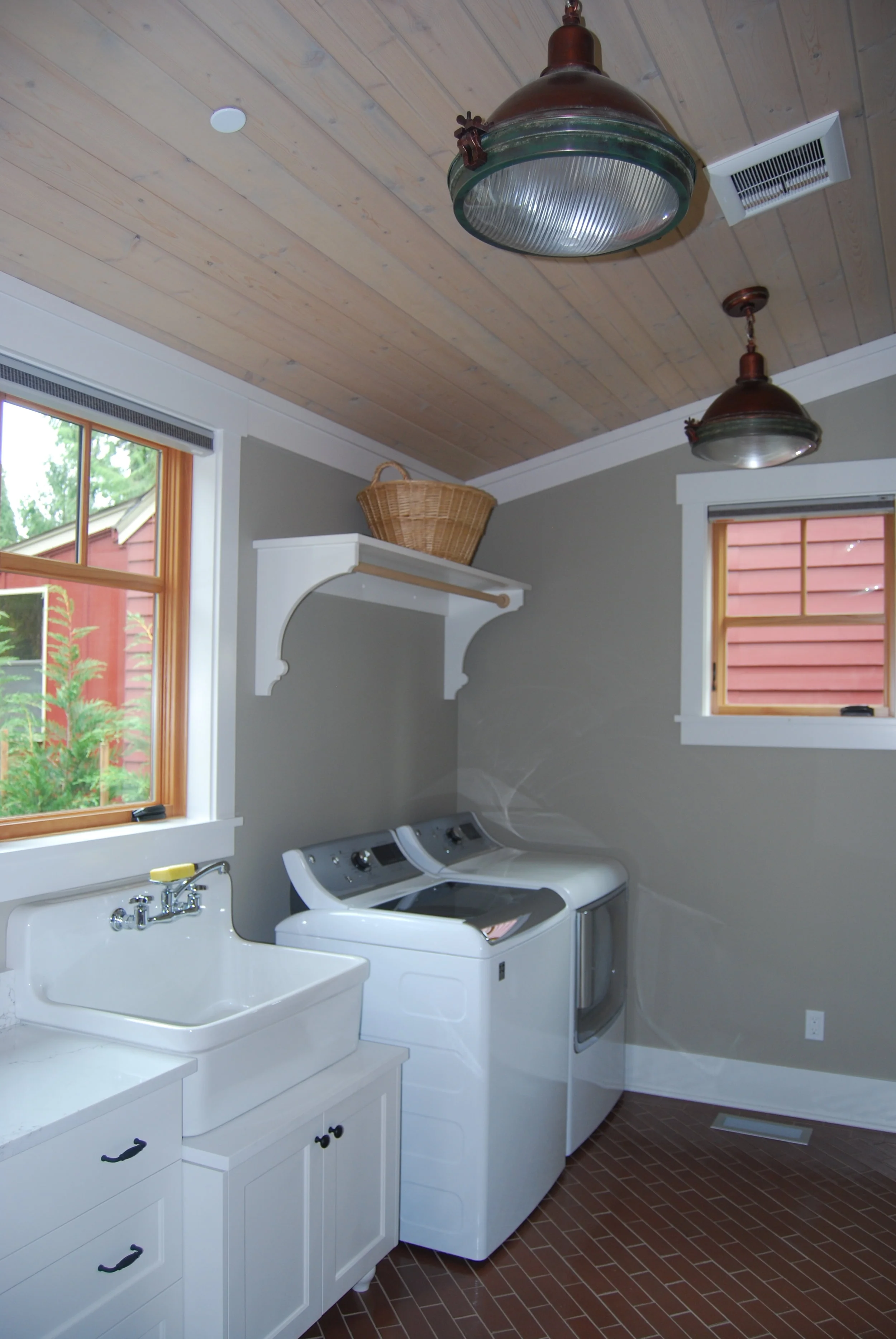 Nelson mud room.JPG