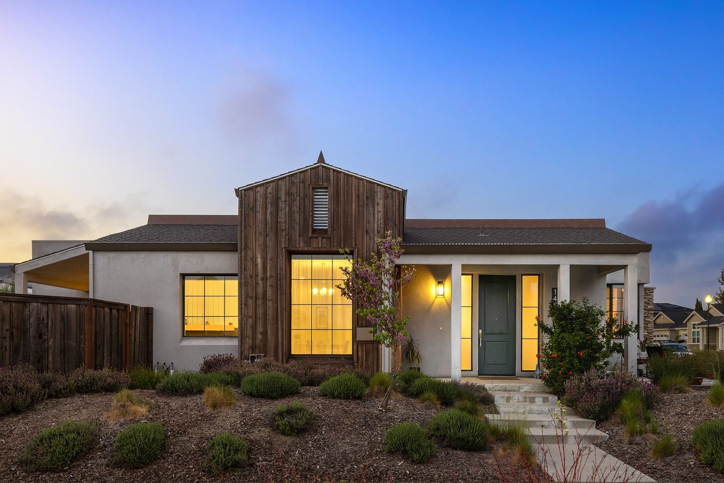 NEW PRICE! &bull; 1455 Acorn Way &bull; Windsor &bull; Offered at $795,000

3 Bedrooms | 2 Bathrooms | 1660 SF

Effortless Modern Living in the Town of Windsor. Welcome to this beautifully designed single-level home in the original phase of Windsor&r