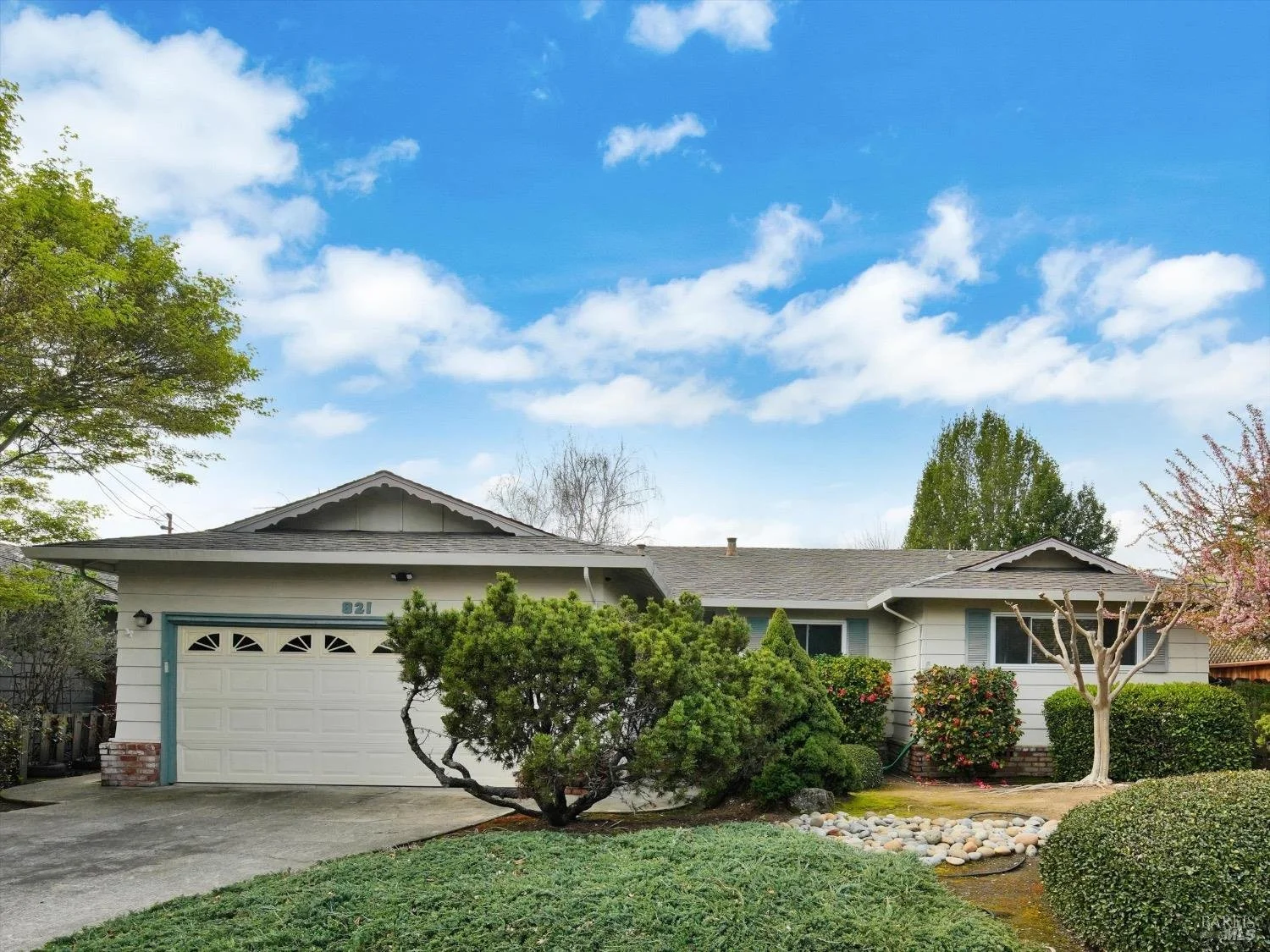 821 5th St E | Sonoma | 7-1-25