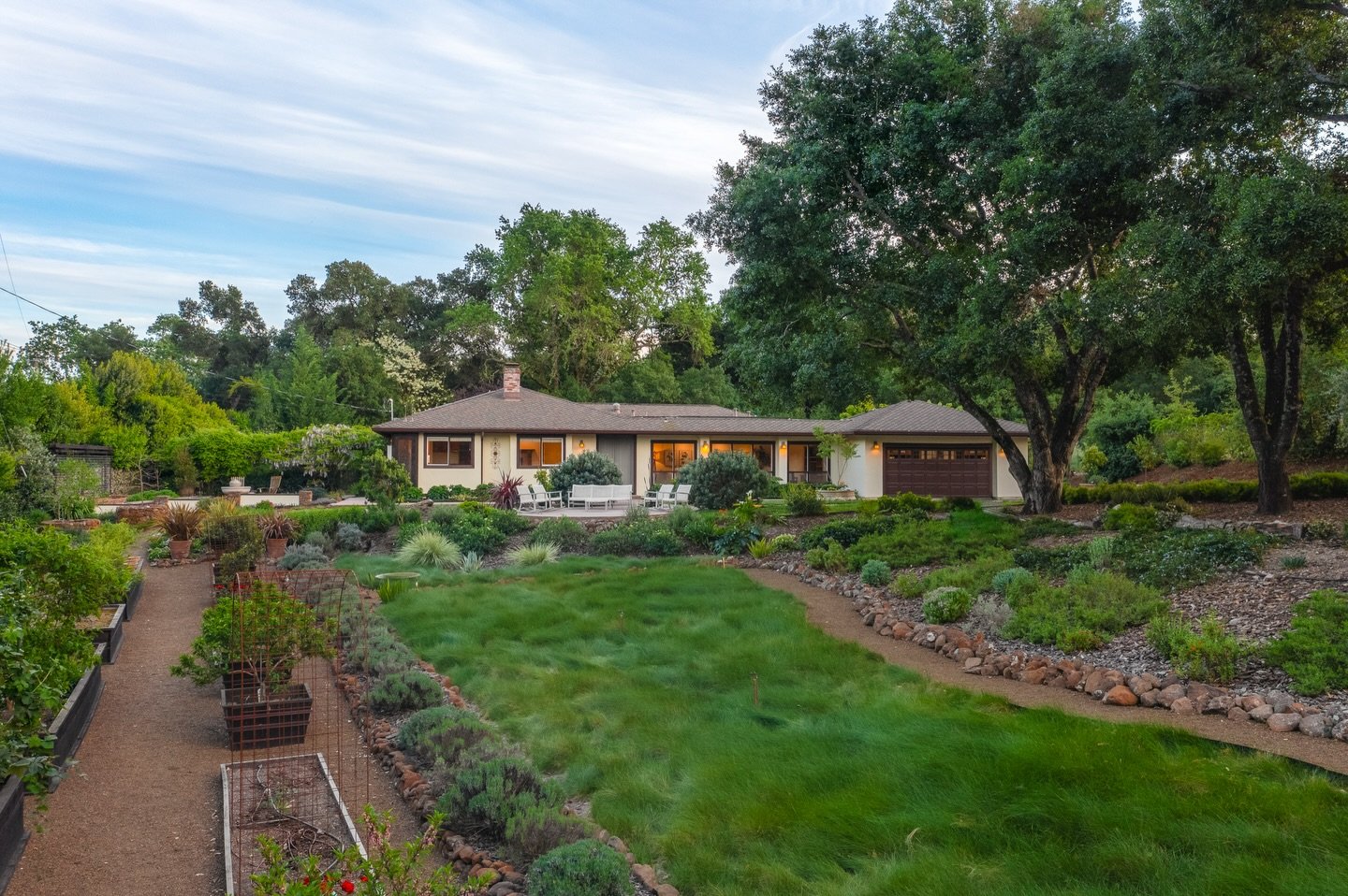 OPEN HOUSE 1-3pm &bull; 900 W Agua Caliente Rd &bull; Sonoma &bull; Offered at $2,495,000

3BD | 3BA | &plusmn;3,872 SF | &plusmn; 1 Acre lot 

Positioned at approximately $644 per square foot, the home represents one of the most compelling value opp