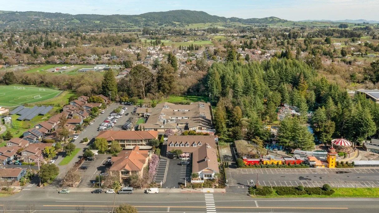 NEW PRICE $3,950,000 &bull; 1260 Broadway &bull; Sonoma

&plusmn;8,810 SF Building | &plusmn;27,000 SF lot | 6 Commercial Units | 4 Residential Units

Gateway location just 1 mile from the Historic Plaza 5.92%+ cap rate Approx. $299K gross annual inc