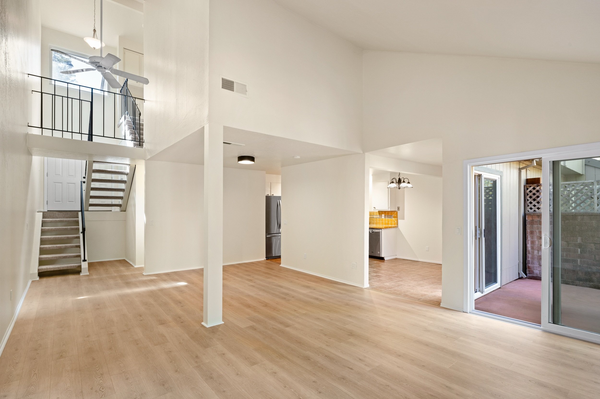 OPEN HOUSE 10-25 / 1-3pm &bull; 3118 Luna Ct &bull; Santa Rosa

3 Bed &bull; 2.5 Bath &bull; 1646 SF

Updated 3-bedroom home in Bennett Valley&rsquo;s Vista del Lago community. 1,646 square feet, 2.5 bathrooms, soaring ceilings, new flooring, fresh p
