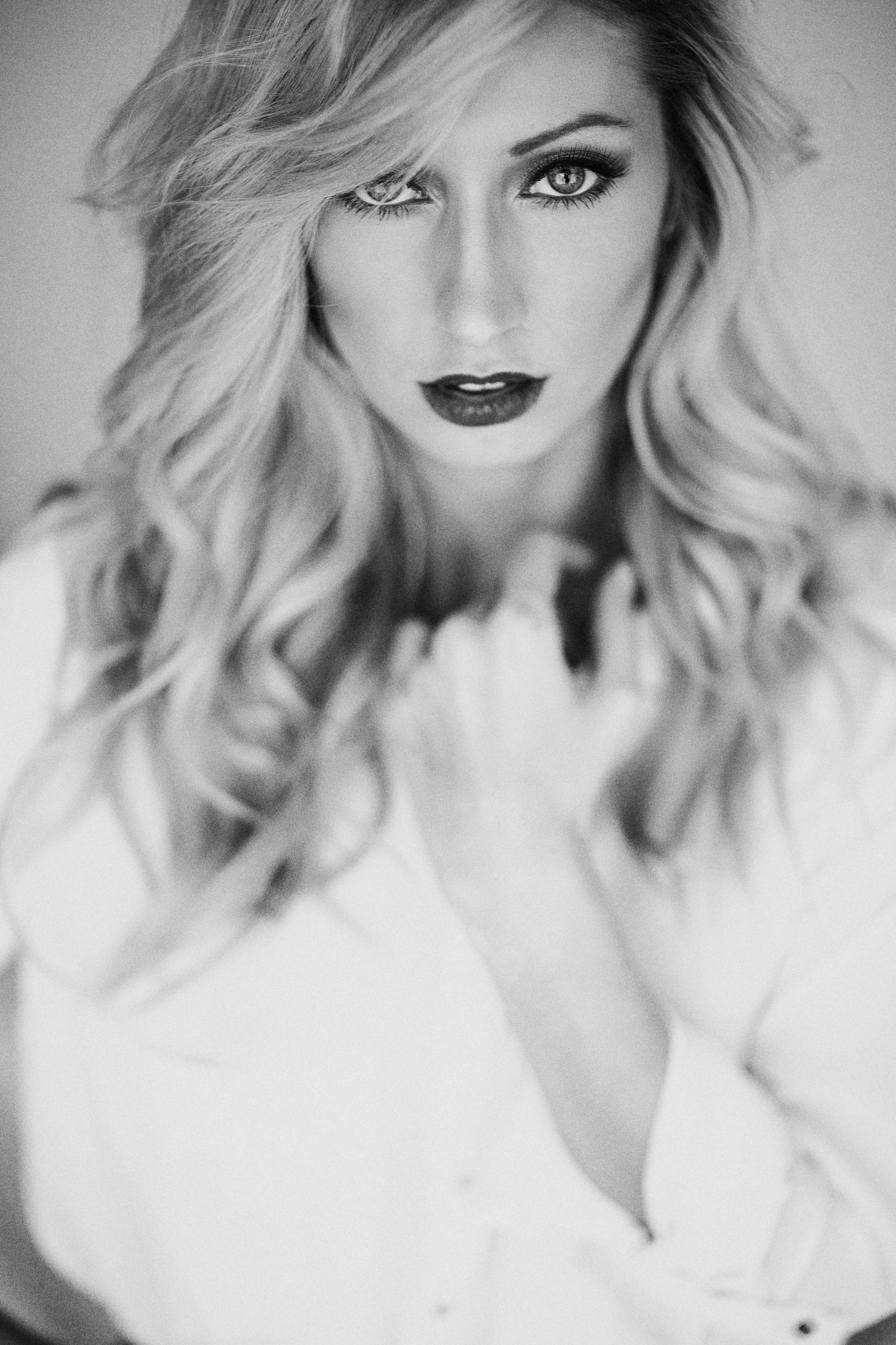 Sissy Fischer 774 BW.jpg