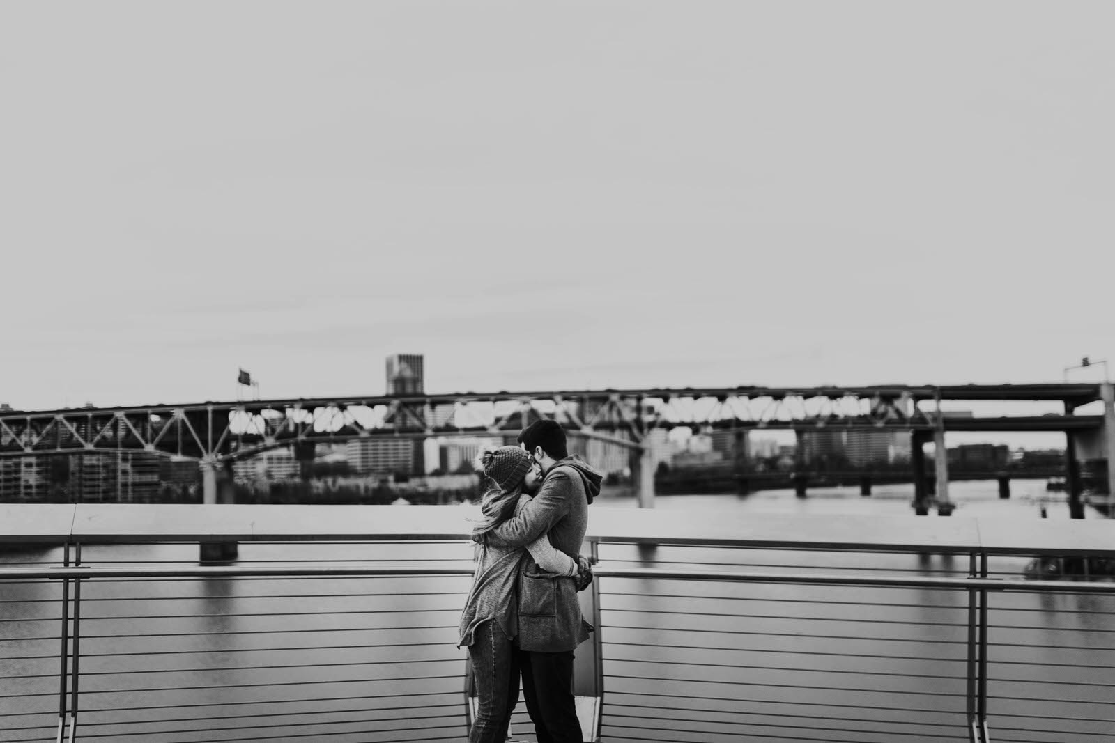 kyle and noon 90 day fiance tlc couples session portland oregon tillikum bridge crossing omsi eastback esplanade dock winter cloudy overcast reality star wedding photographer jamie carle