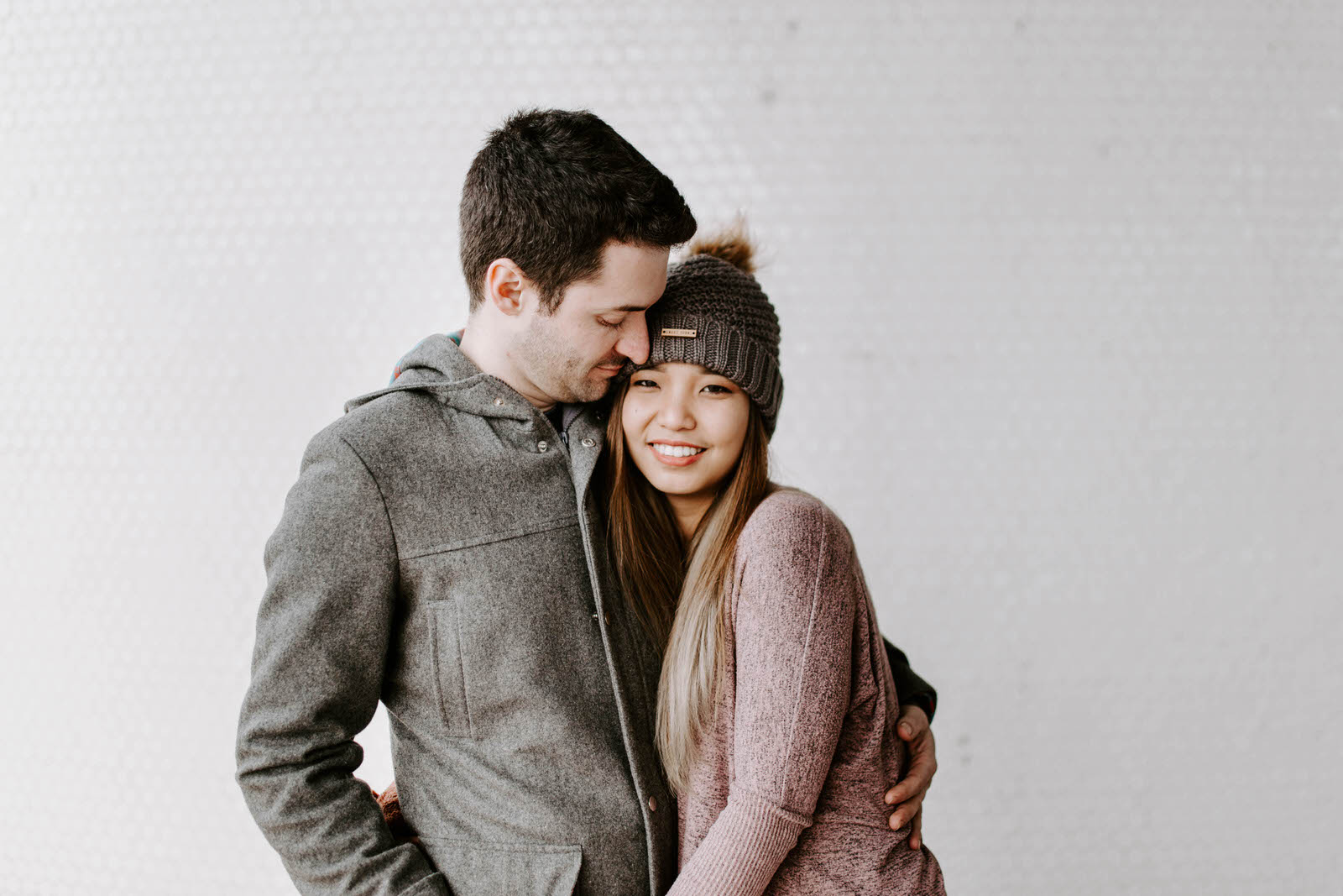 kyle and noon 90 day fiance tlc couples session portland oregon tillikum bridge crossing omsi eastback esplanade dock winter cloudy overcast reality star wedding photographer jamie carle