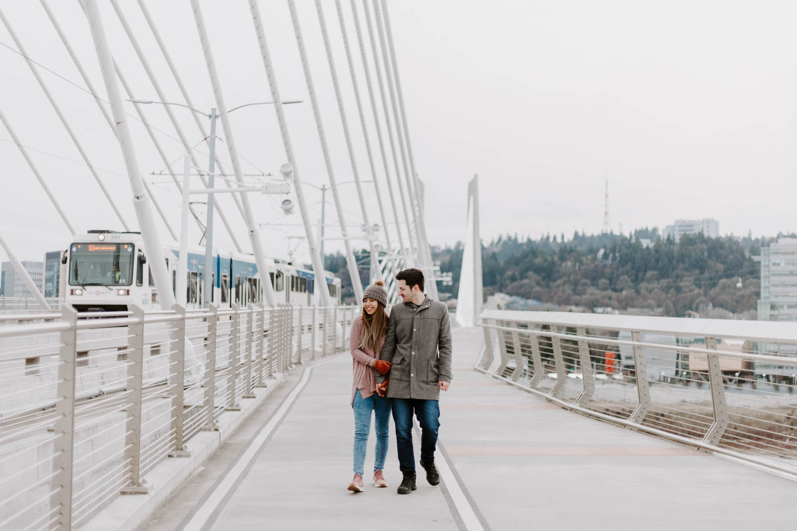 kyle and noon 90 day fiance tlc couples session portland oregon tillikum bridge crossing omsi eastback esplanade dock winter cloudy overcast reality star wedding photographer jamie carle