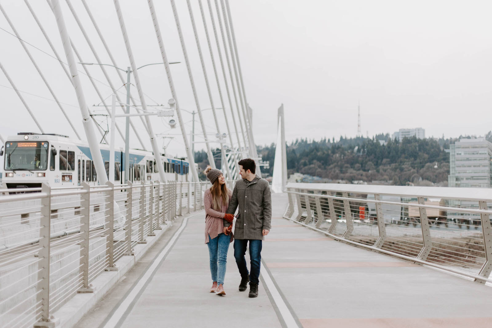 kyle and noon 90 day fiance tlc couples session portland oregon tillikum bridge crossing omsi eastback esplanade dock winter cloudy overcast reality star wedding photographer jamie carle