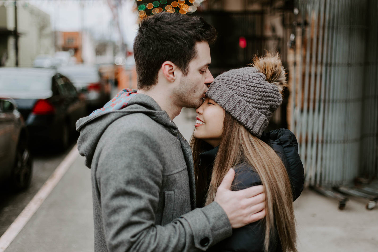 kyle and noon 90 day fiance tlc couples session portland oregon tillikum bridge crossing omsi eastback esplanade dock winter cloudy overcast reality star wedding photographer jamie carle