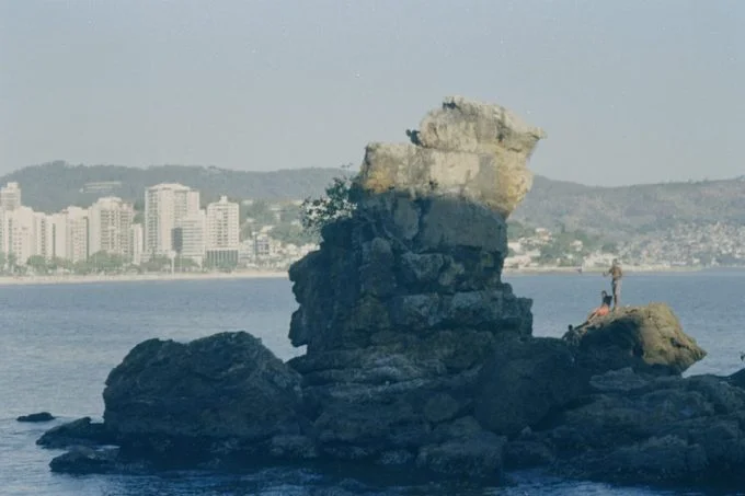 The Rock of the Indian in Icaraí beach, Niterói, Brazil (Photo by Douglas Barros)