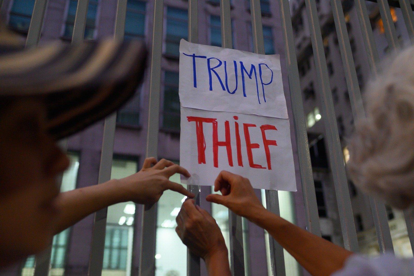 Fabio Teixeira 2026-01-05 at 21.53.16 (2)Rio de Janeiro Protest.jpeg