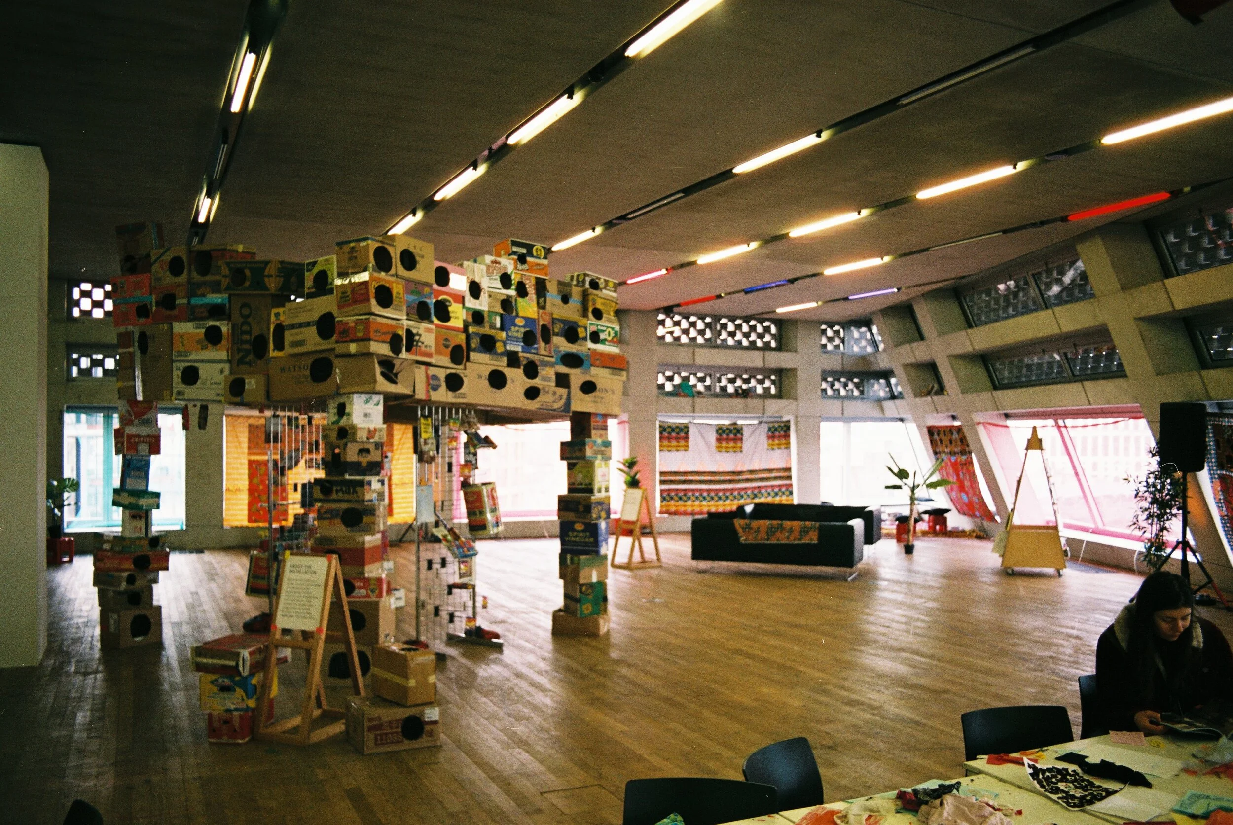 R1-01787-0013.jpg