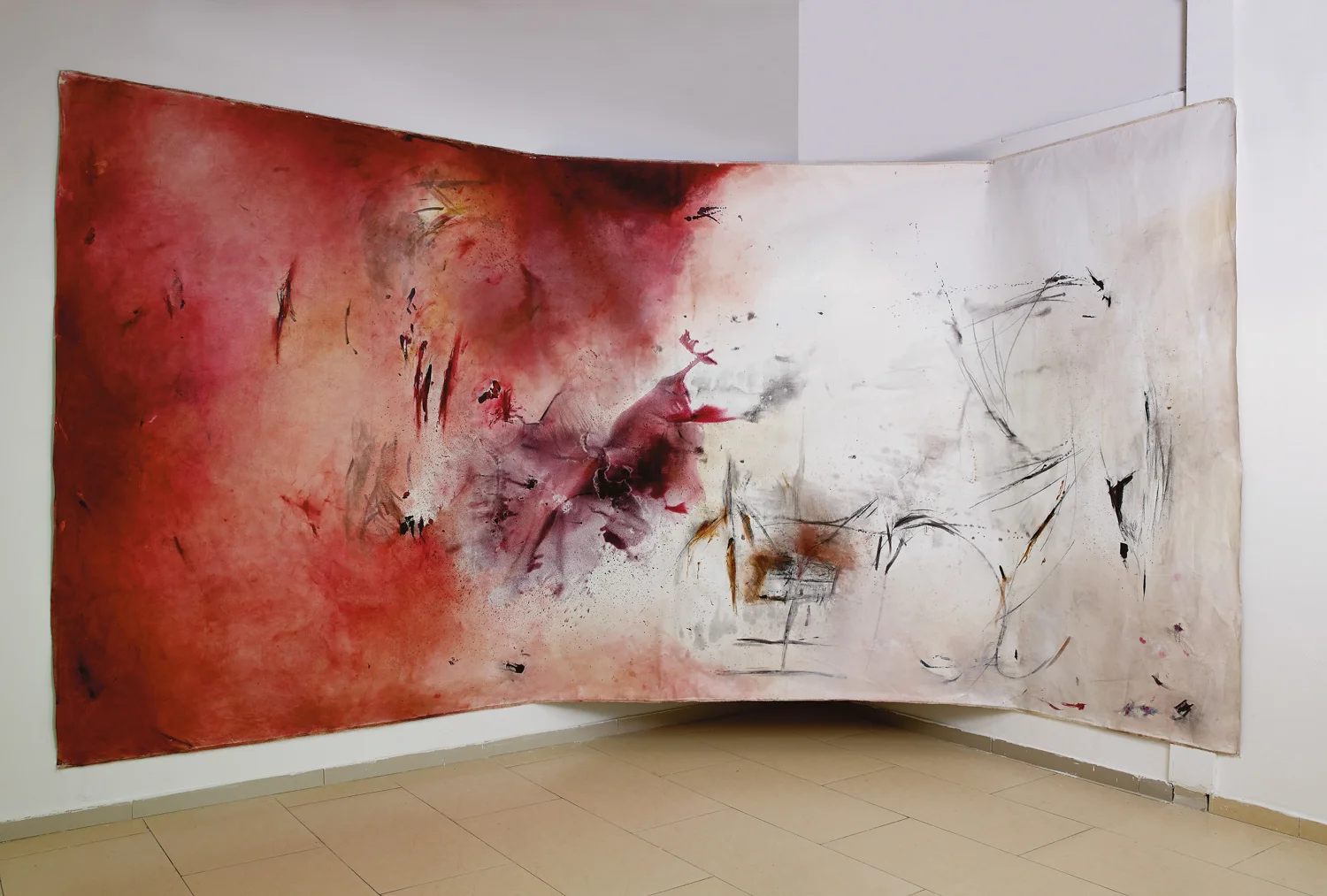 איה סריג, עוגן (געגוע), שמן ופחם על בד, 200/400 ס"מ, 2018