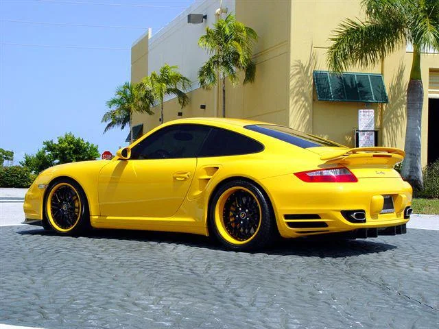 PORSCHE