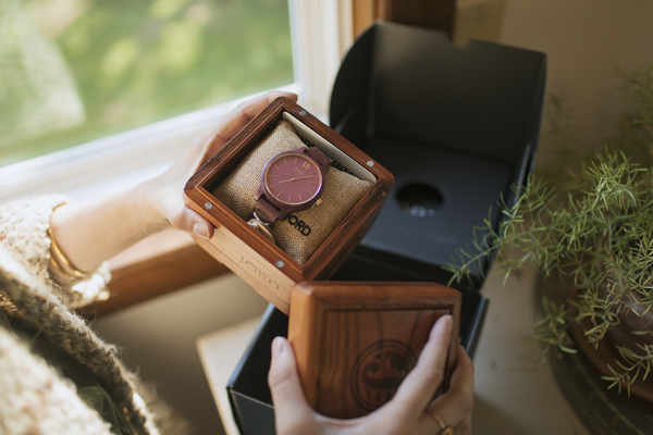 Inside the gorgeous keepsake box was a perfectly packaged watch wrapped around a burlap pillow just waiting to be tried on! When you order your wooden timepiece from JORD you give them your wrist measurements so your watch fits like a glove. I have tiny wrists, so this is such a great feature- no getting it adjusted a jewelers after the fact! Box to wrist!