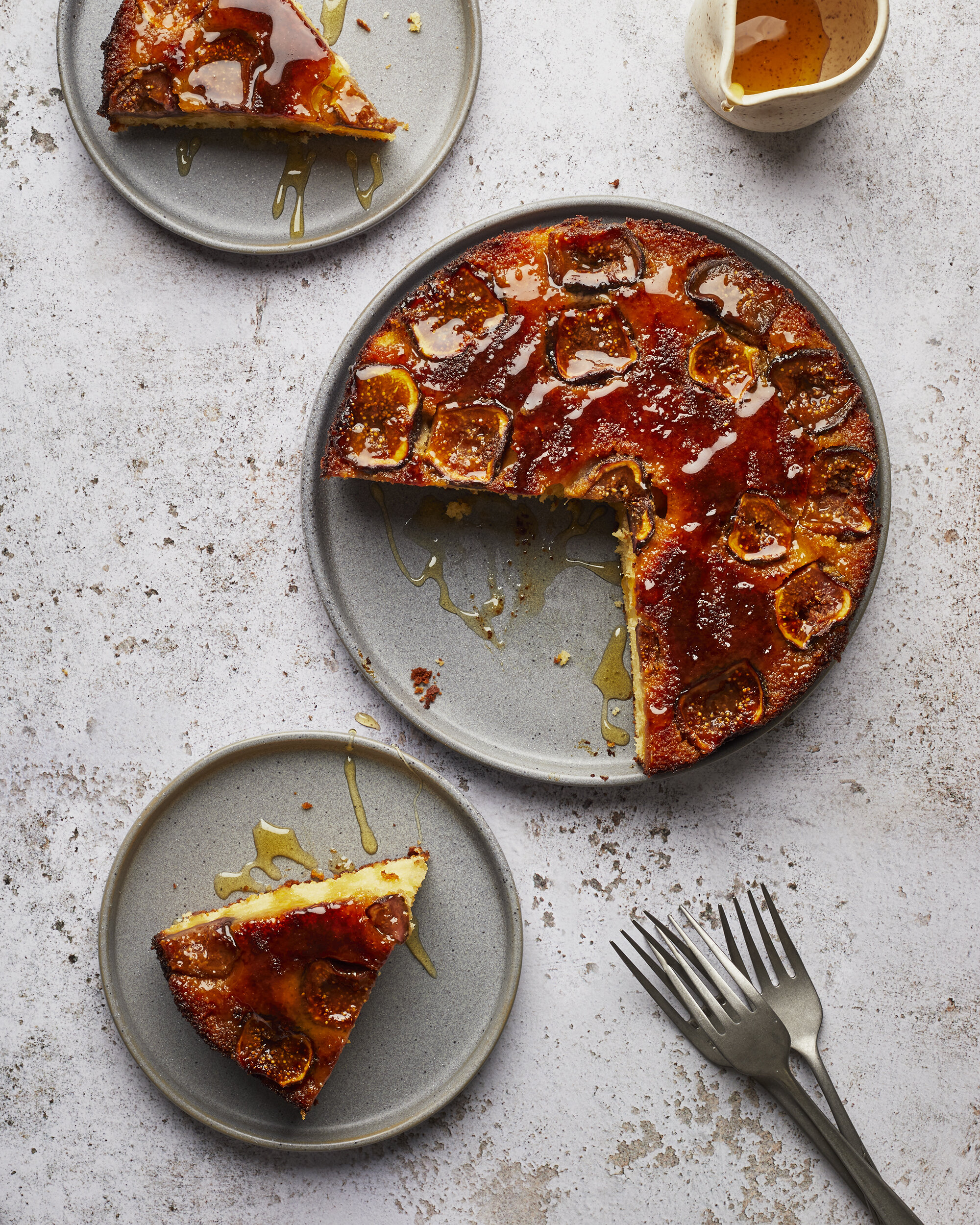 Cake with Figs and Honey