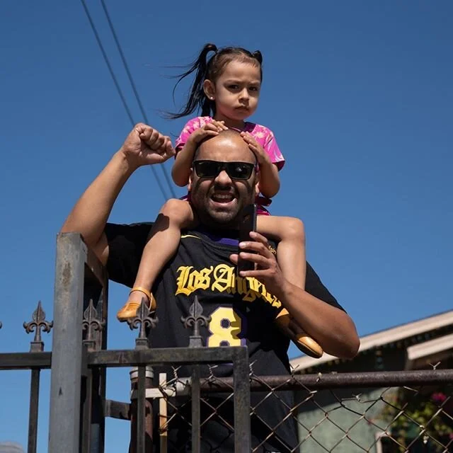 This little girl is witnessing history.
Thank. Goodness. ⠀⠀⠀⠀⠀⠀⠀⠀⠀
#eastla #losangeles #nojusticenopeace #georgefloyd #protests #BLM #blacklivesmatter #tuluchaesmilucha