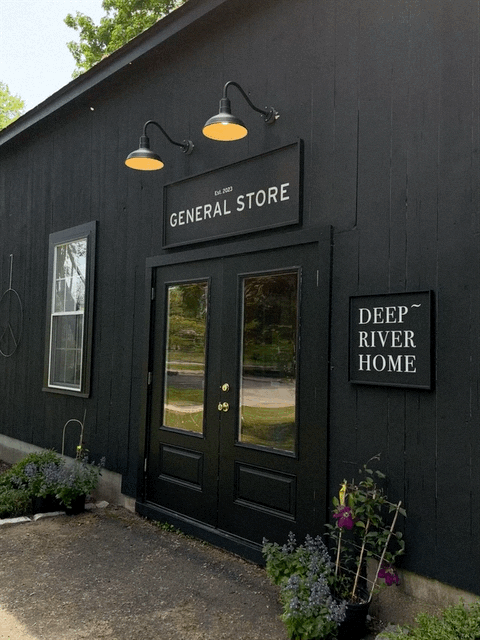 Mike's Painted Signs, Deep River, Connecticut 