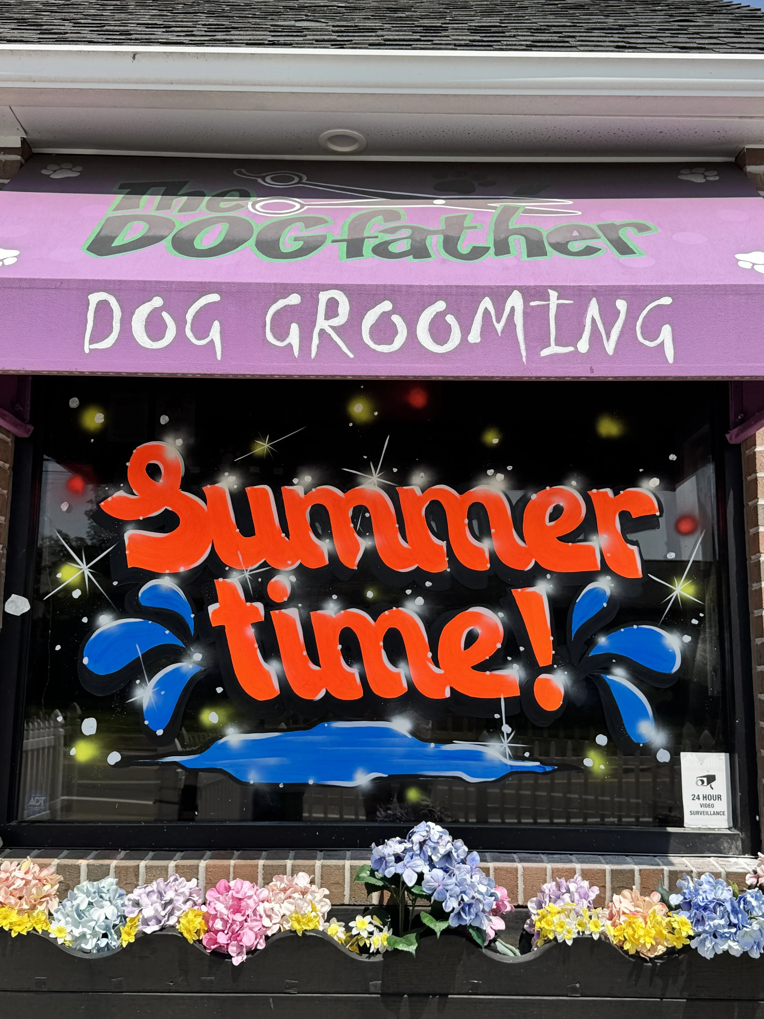 Custom painted fluorescent window advertising 