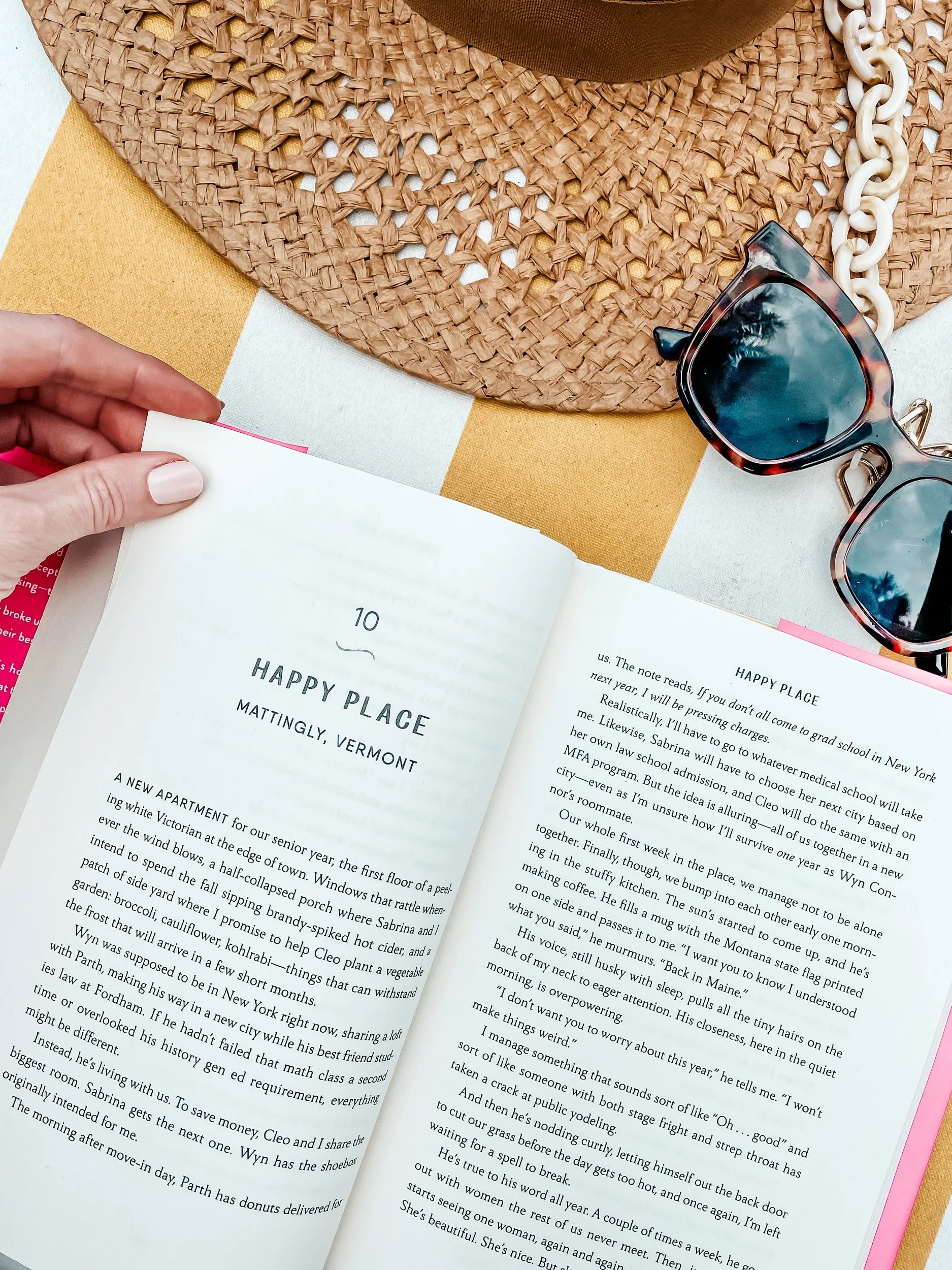 Hot Summer Reads // Add These Titles to Your List