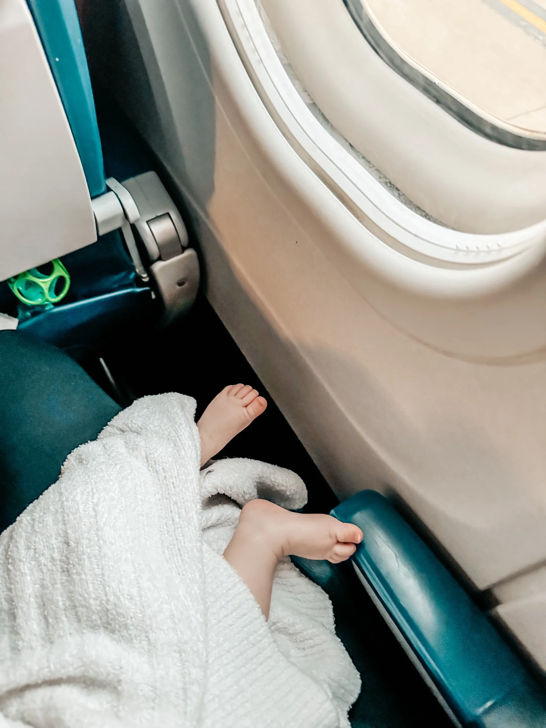 Flying With a Baby (...and living to tell the tale)