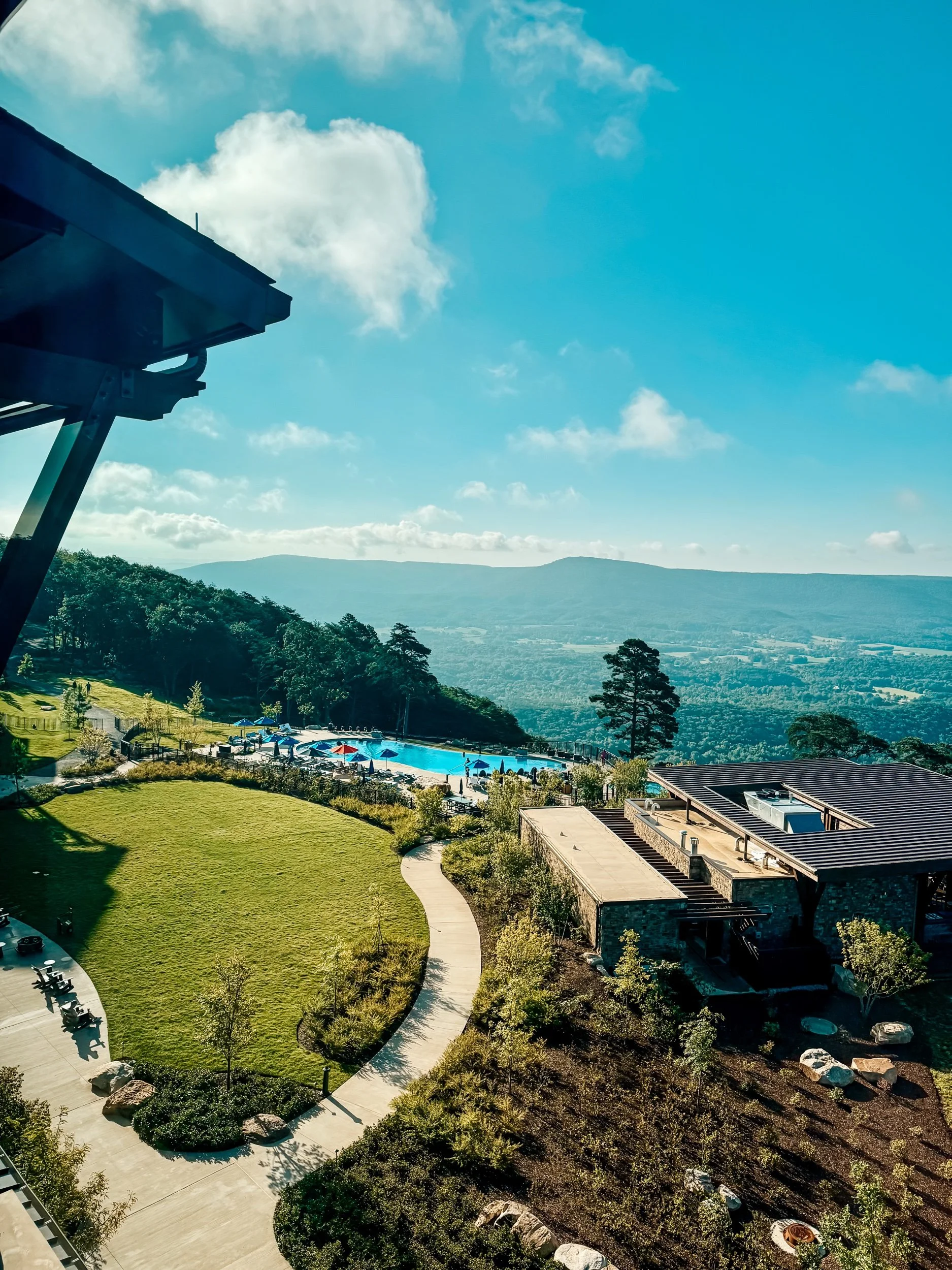 Cloudland Resort: A Luxury Mountain Escape for Golfers, Families & Anyone Who Needs a View