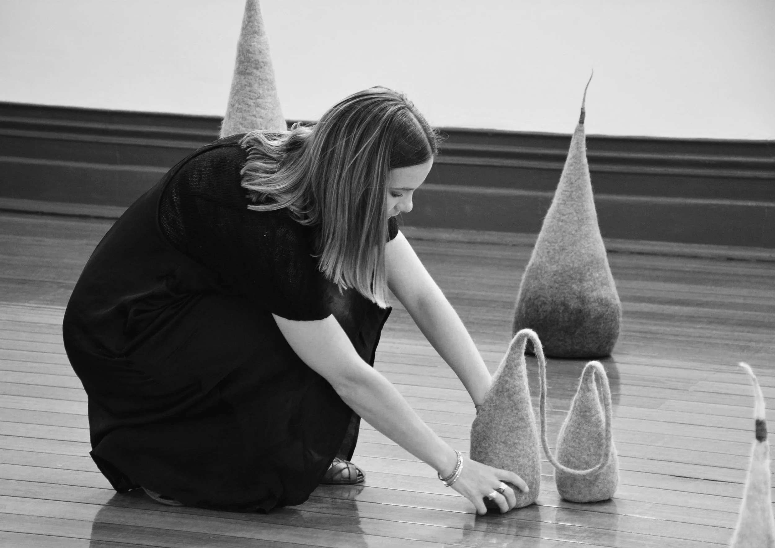 " P U S H T H E M E D I U M " Push the Medium - Narrandera Art Centre NSW, February 2018. Featuring felt installation 'Parasites'. Curated by Alex Wisser, Photographer and Curator of the Cementa Arts Festiva.