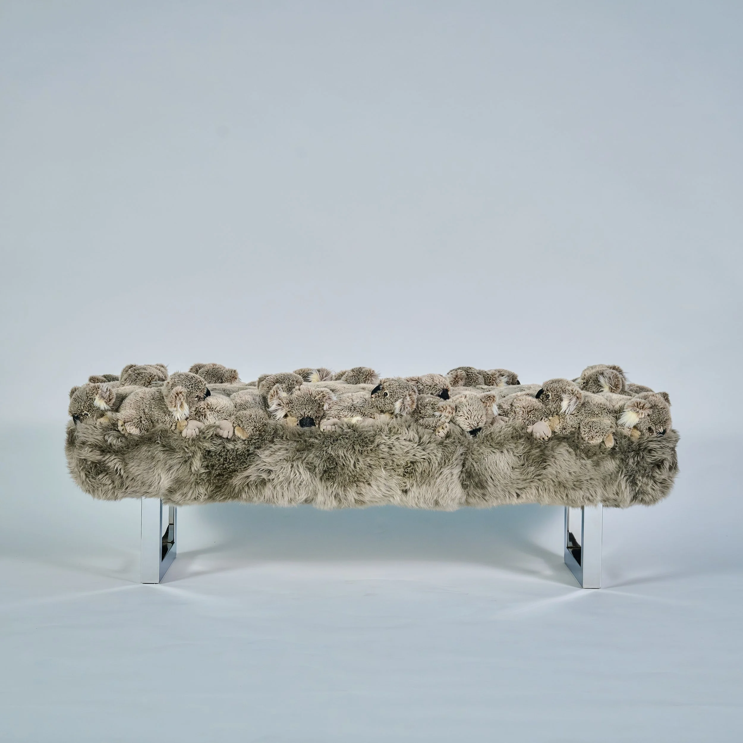 Koala bench, mirror footbase.
Handmade in Belgium · 160 × 60 × 55 cm · Limited edition of 100 · Certificate of authenticity