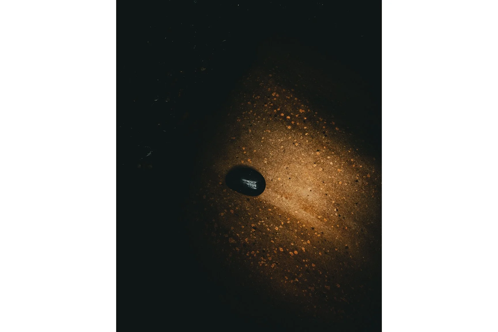 ISMACD_F8A4740 - BLACK PEBBLE. copya.jpg