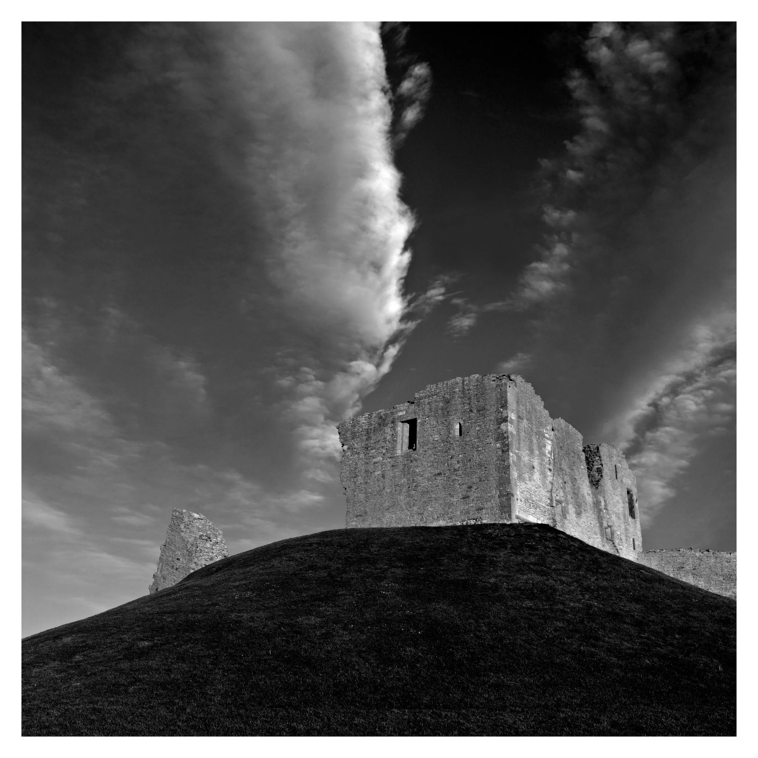  DUFFUS CLOUD FAN