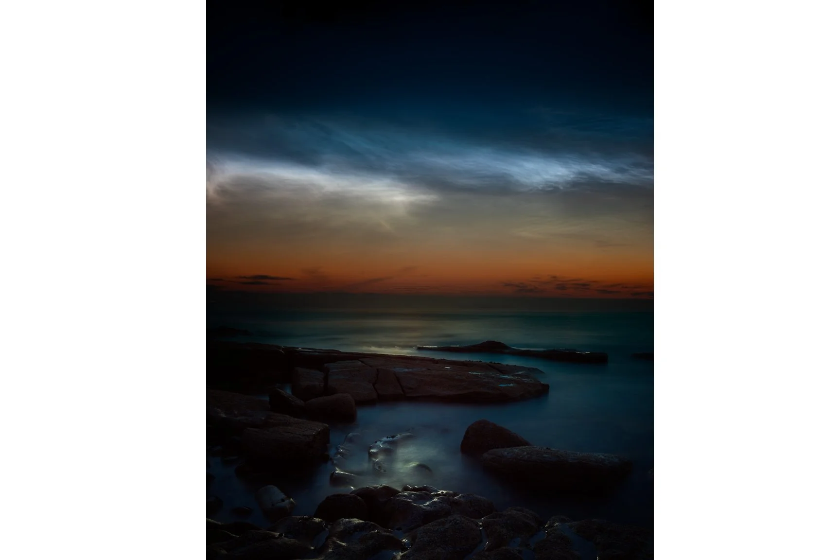NOCTILUCENT WAVE
