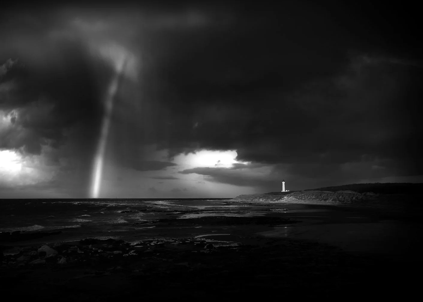 STORM LIGHT