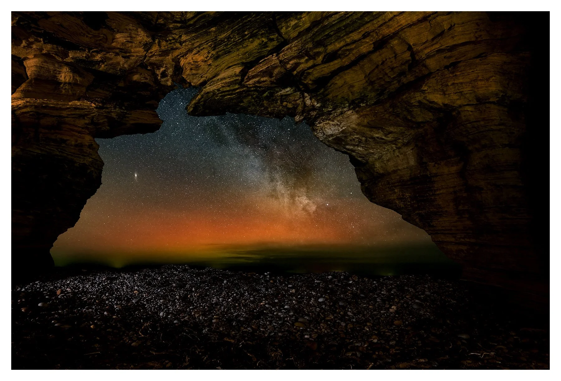 RED ARCH