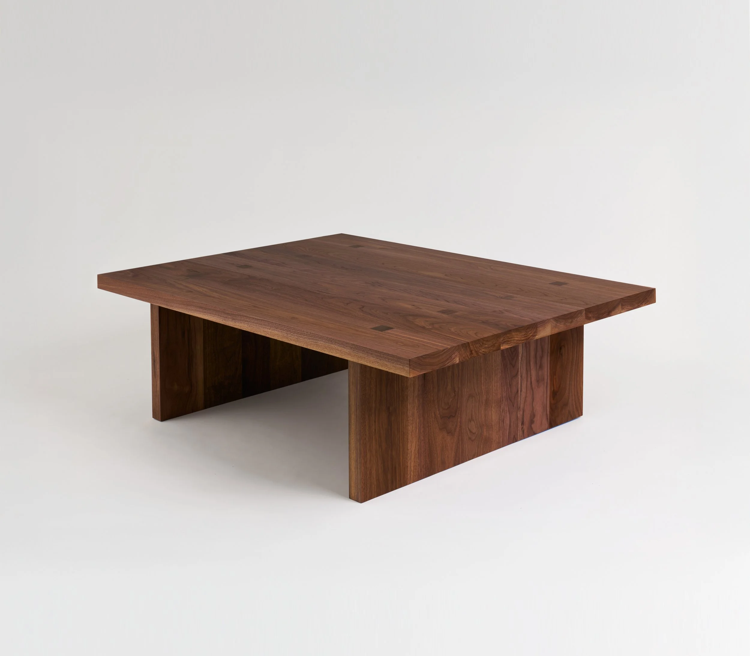 Walnut_Coffee_Table_02-web-icon-square.jpg