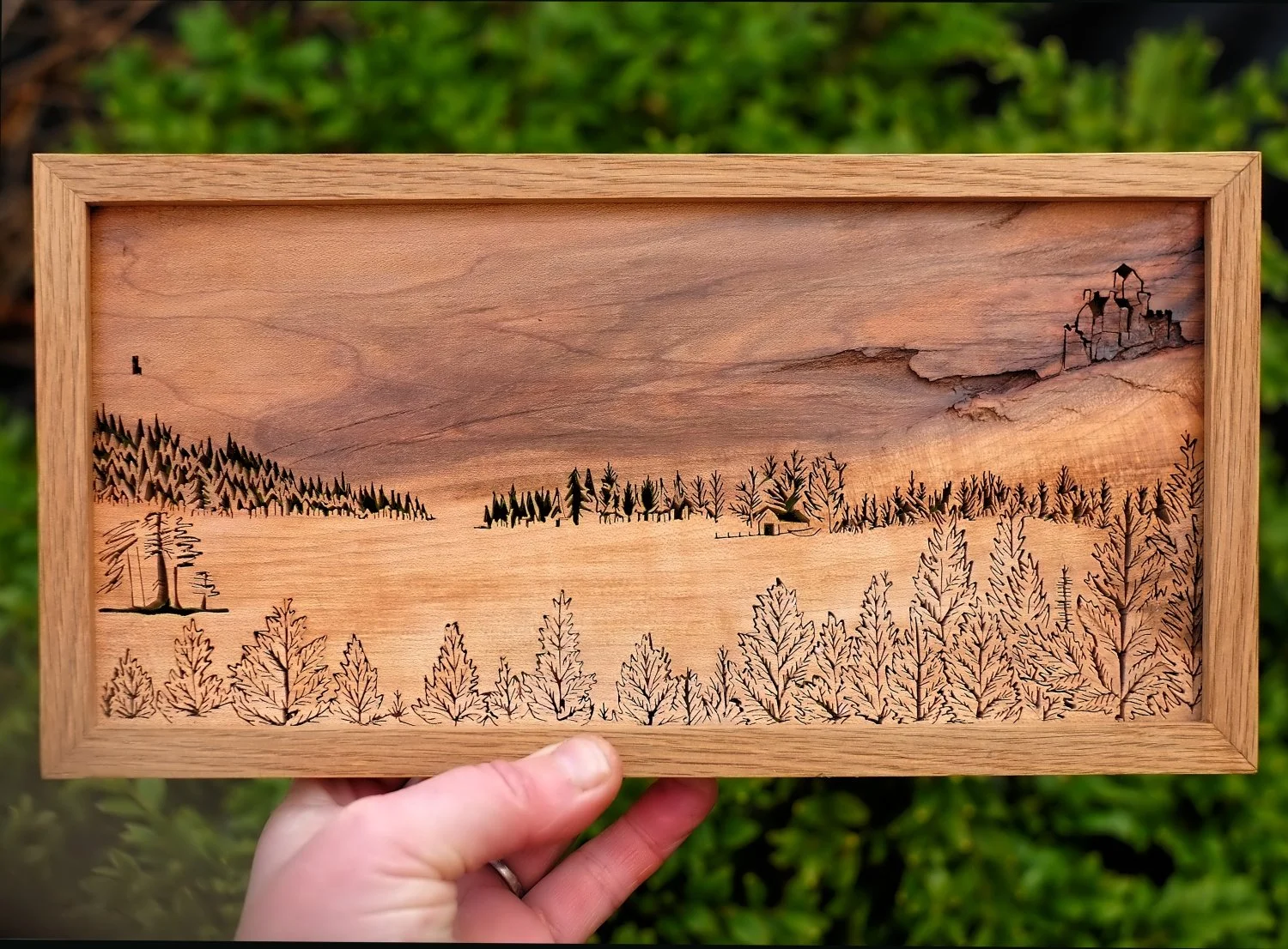 Lochside ©Fiona Kingdon