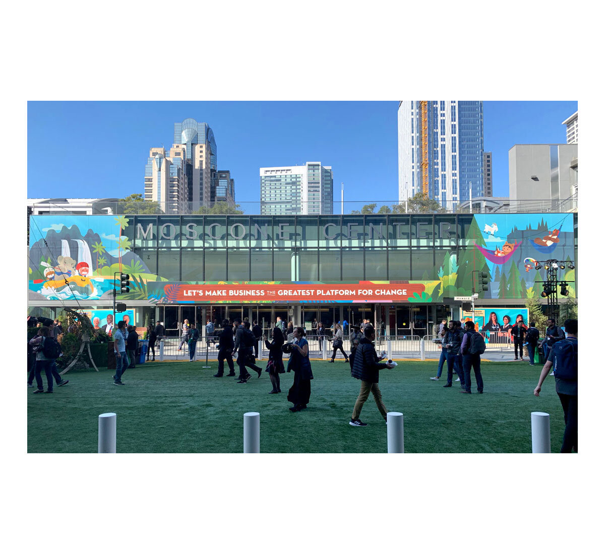 lauren-jane-studio-dreamforce-2019-design-IMG_5434-moscone-north-700px-web.jpg