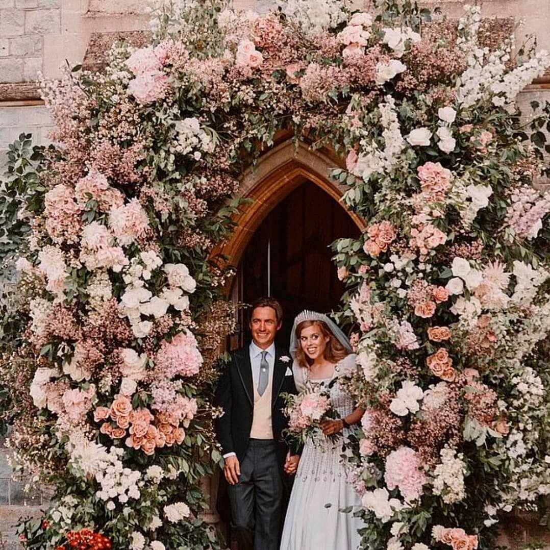 How beautiful is that floral archway! 
We can't wait to start having weddings in The Mart. Our first wedding was meant to take place in May but unfortunately it has been postponed. We are still taking bookings and if you can't wait to have your big d