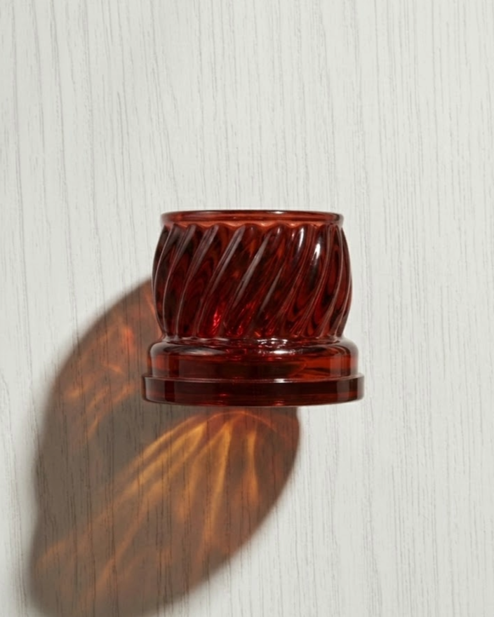 Amber - Flatlay.png
