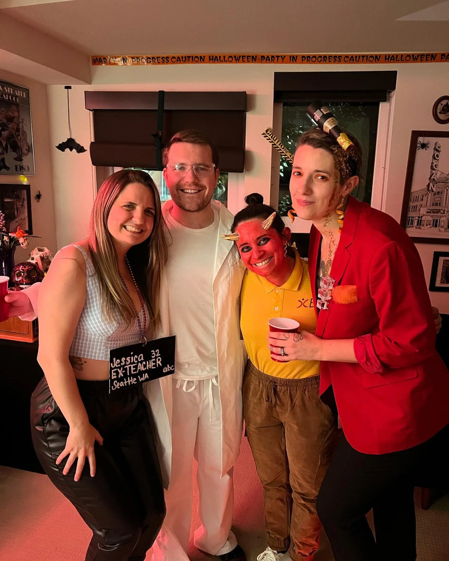 What&rsquo;s your drink of choice?
A Negroni!
Oh, that&rsquo;s what I was going to-
-Sbagliato.
OOOO
With Prosecco in it.
Oh, stunning! 

Happy Halloween from Seattle 💕🎃👻