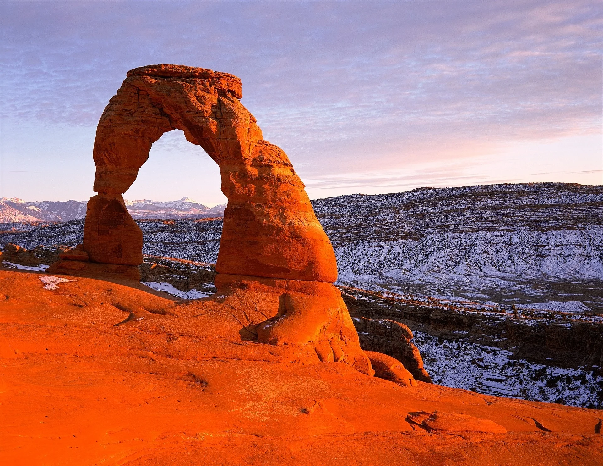 delicate-arch-896876_1920.jpg