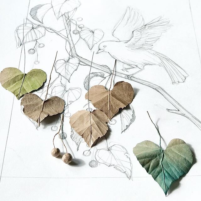 Samples and sketch for the next nestled project.  I&rsquo;m trying to see if I want to add color this time.
.
.
.
#papersculpture #papercraftaddict #papernature #papierarte #ペーパーアート #kraftpaper #3dillustration