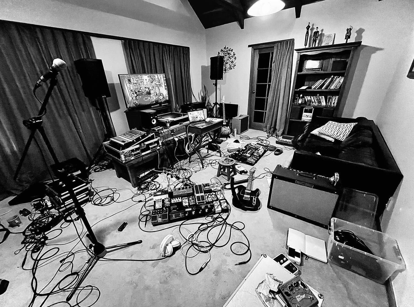 That&rsquo;s a wrap. After four days in the studio we&rsquo;re happy, tired, satisfied and excited to see what we&rsquo;ve got. Today we pack up and head home, rest up and start mixing. A massive thanks to @glenorchylakehouse for hosting us. If you&r