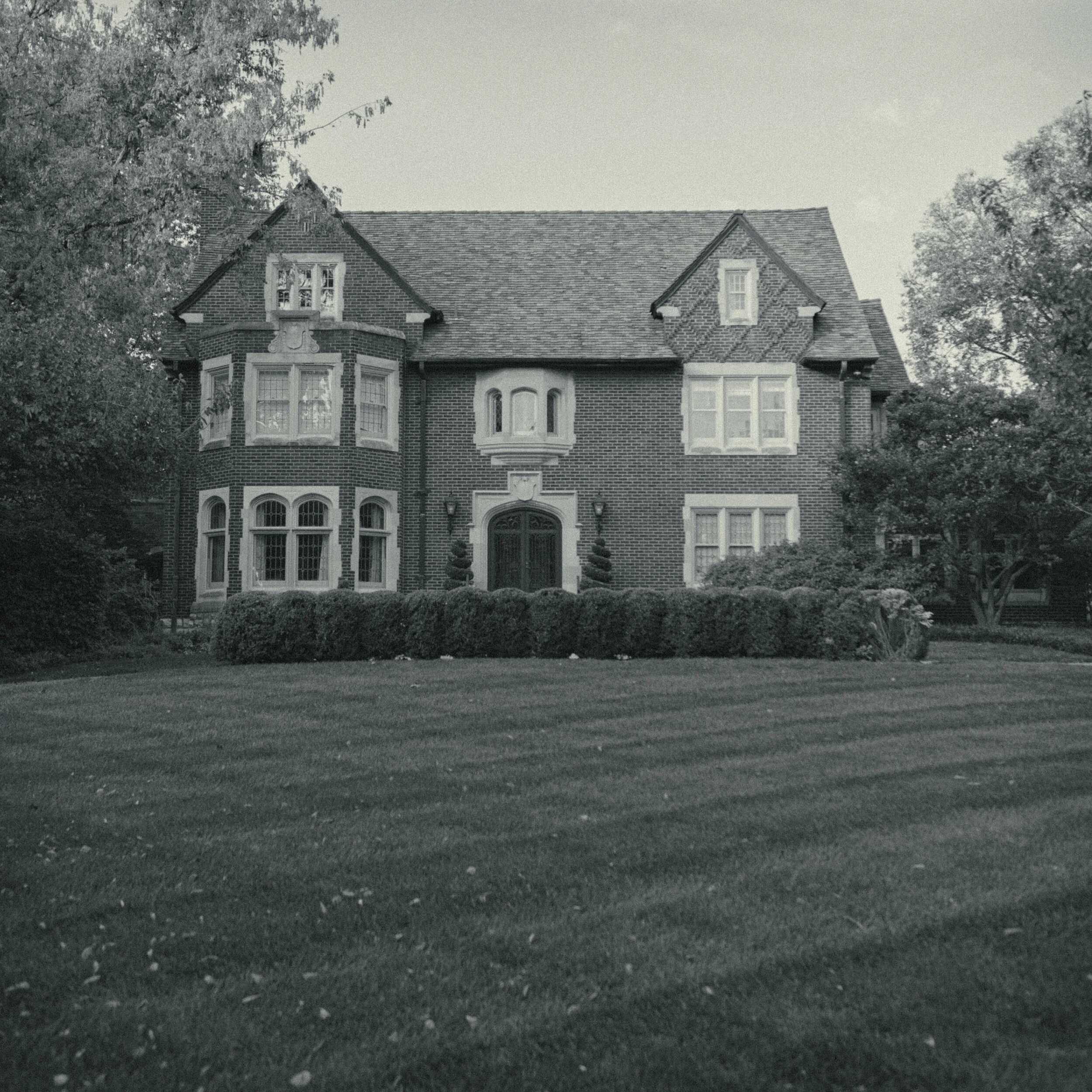 b&w12 (1 of 1).jpg