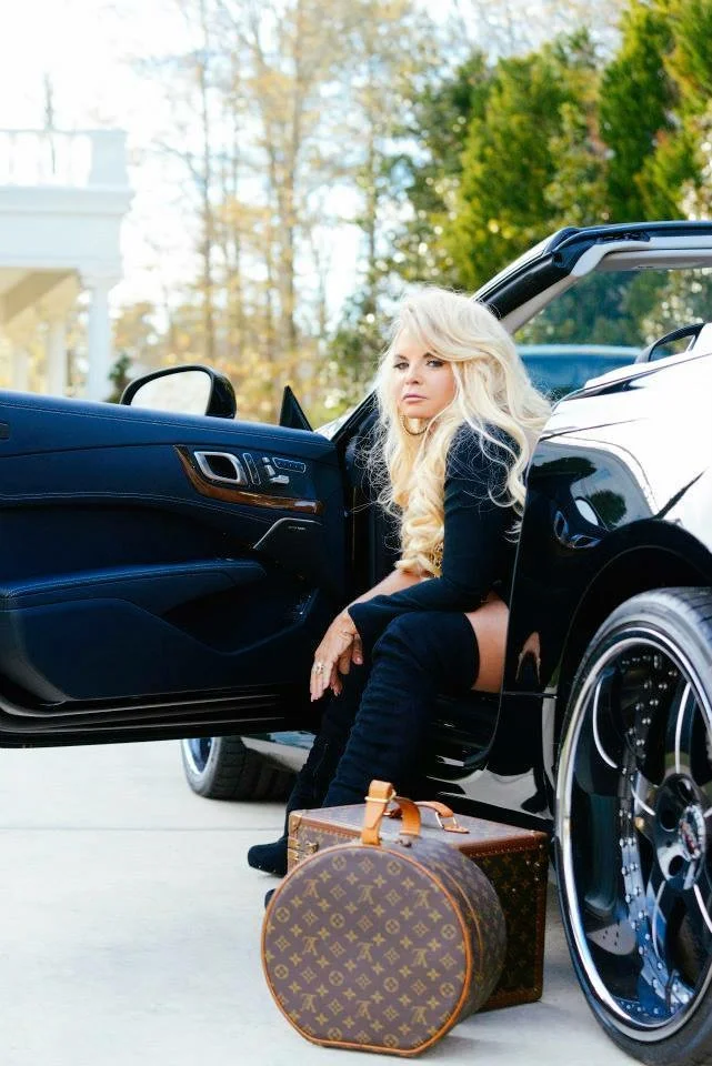 Welcome to the Blonde Life 