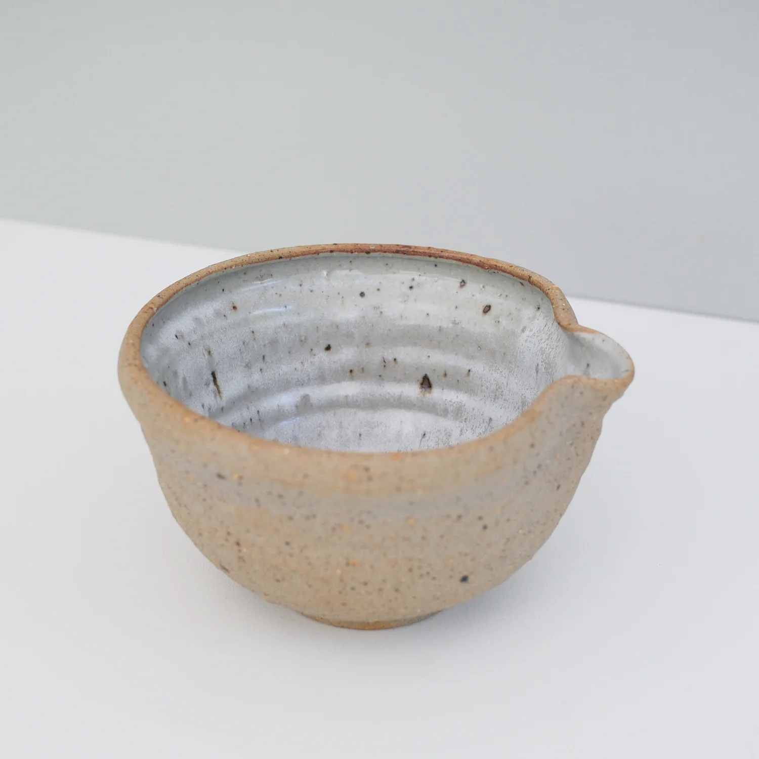 Buy handmade ceramic pouring bowls online at Kaolin.store