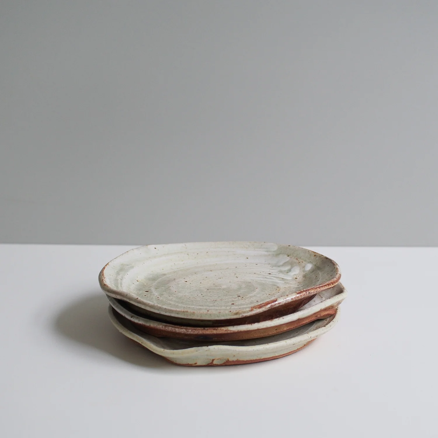 Kaolin_Store_Charade_Honey_Rustic_Plate..jpg