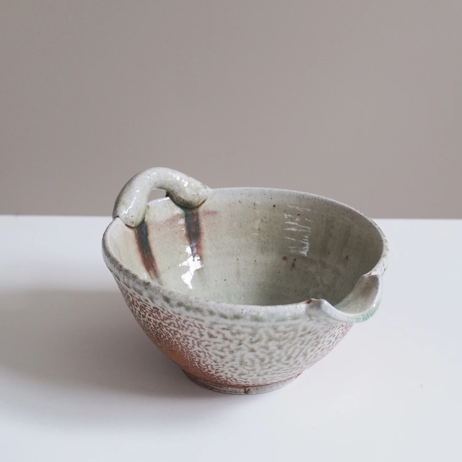 Buy NZ made ceramic bowls by Duncan Shearer from Kaolin store