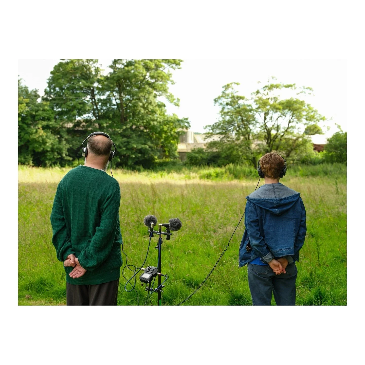 Listening workshop with various mics and recorders on the wonderful &ldquo;Making of a Meadow&rdquo; weekend organised by @jessicalouisepotter . We had a matched pair of @rodemic m5 in ORTF setup (pictured), our own WOKMAN mic and some homemade piezo