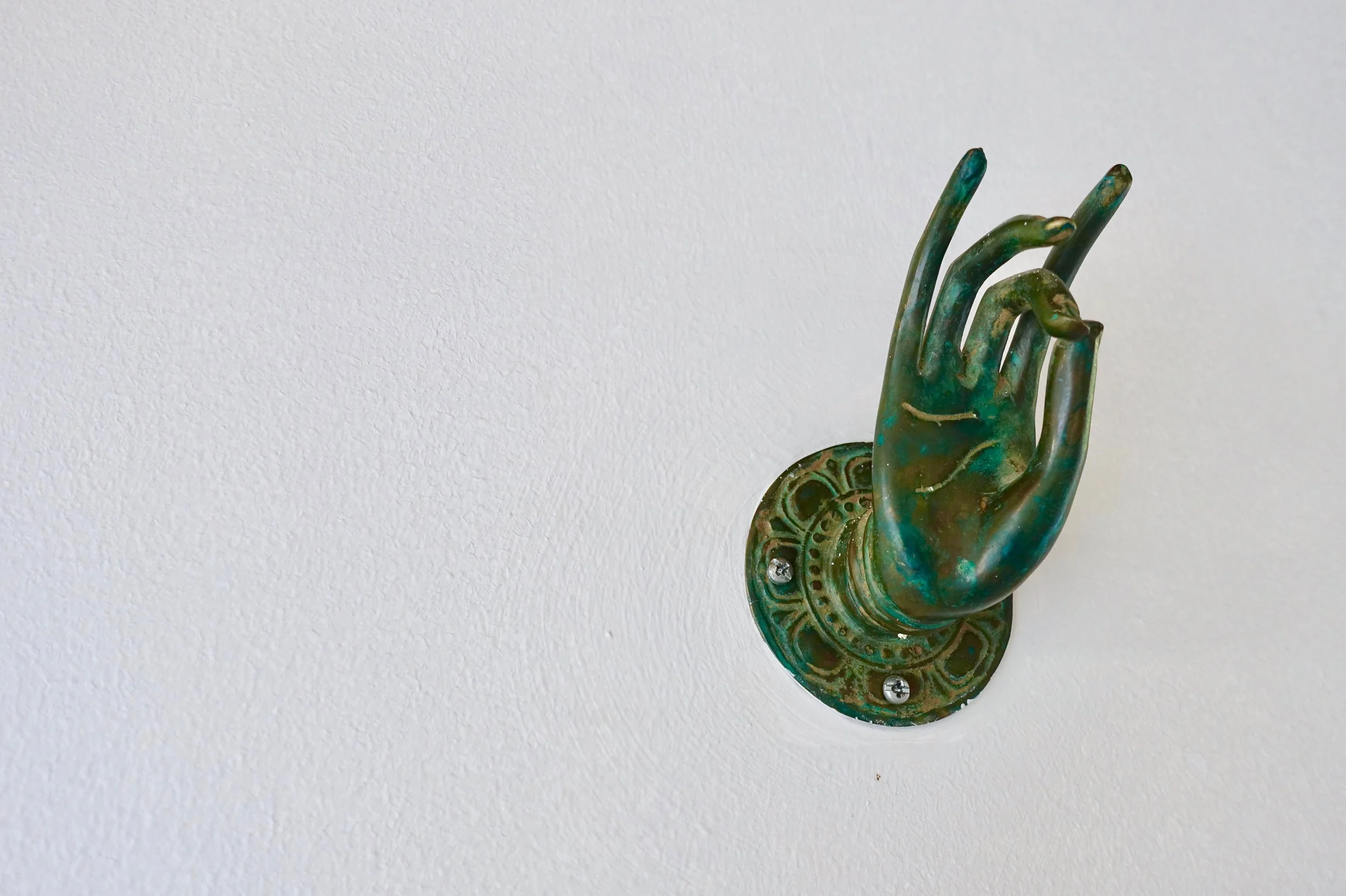 green hand .jpg